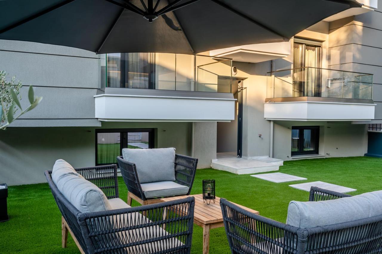 Blue Wave Luxury Suites Nea Iraklitsa Екстер'єр фото