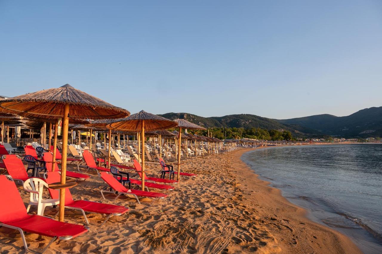 Blue Wave Luxury Suites Nea Iraklitsa Екстер'єр фото